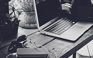 西甲：皇马VS赫罗纳，豪门底蕴PK青春风暴，谁能笑到最后？